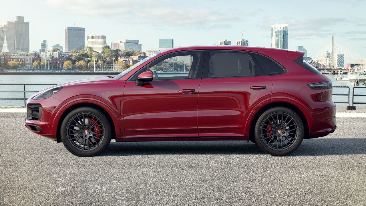 Prices and Specifications for Porsche Cayenne GTS 2023 in Saudi Arabia